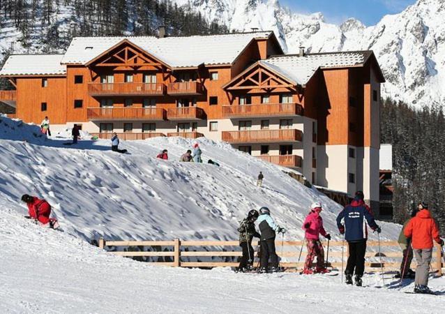 Les Gentianes By Actisource Aparthotel Пюи-Сен-Венсан Екстериор снимка